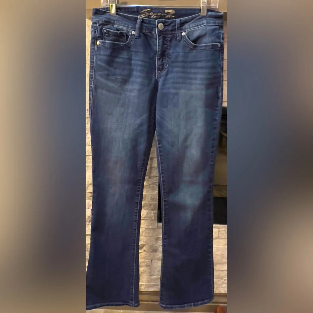 Seven Size 8 blue jeans silver tab